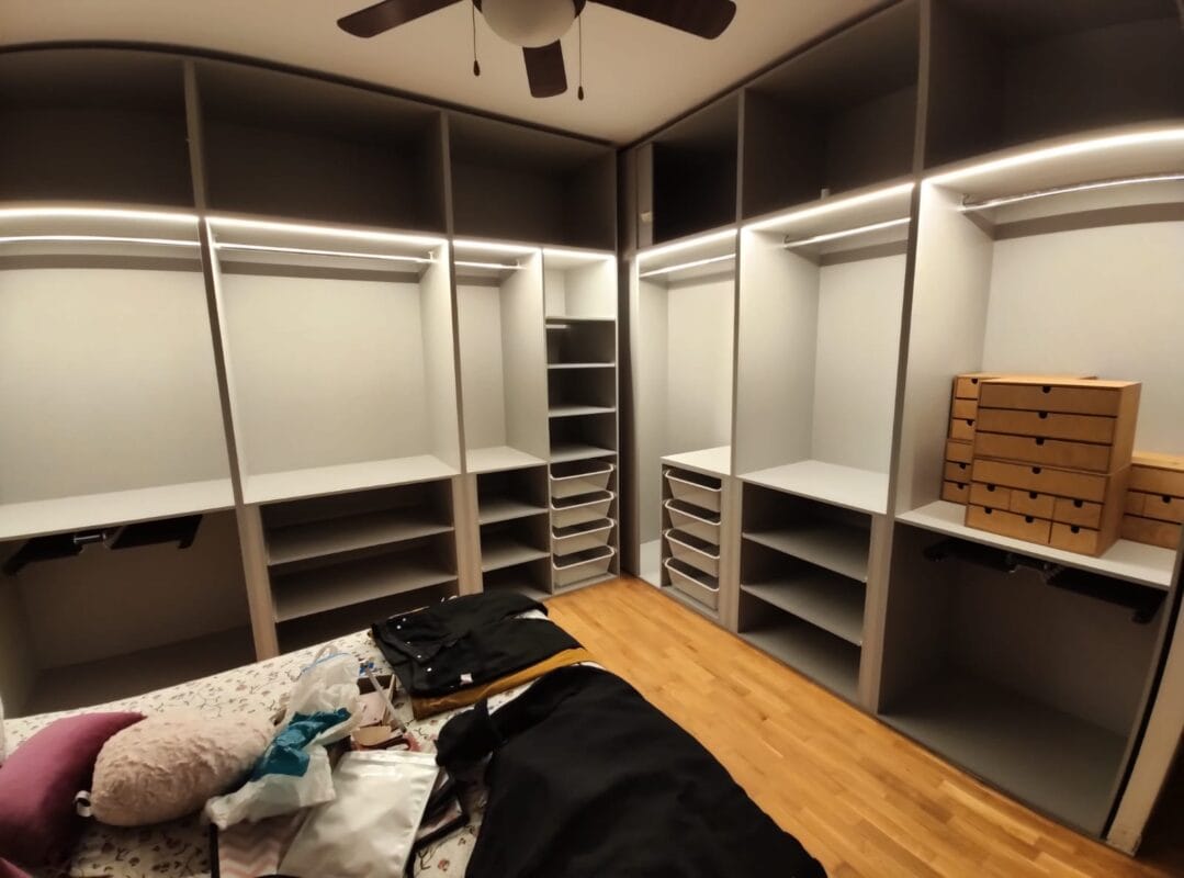 armario a medida con luz integrada