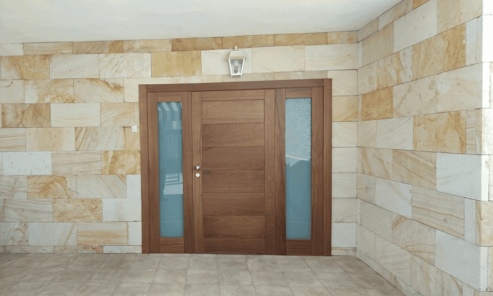 puerta exterior madera